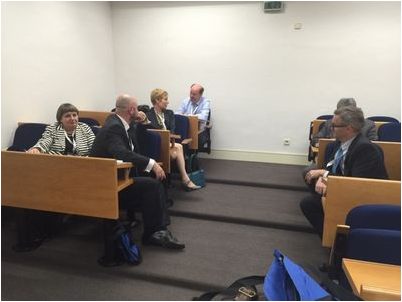 посвятить посвятить